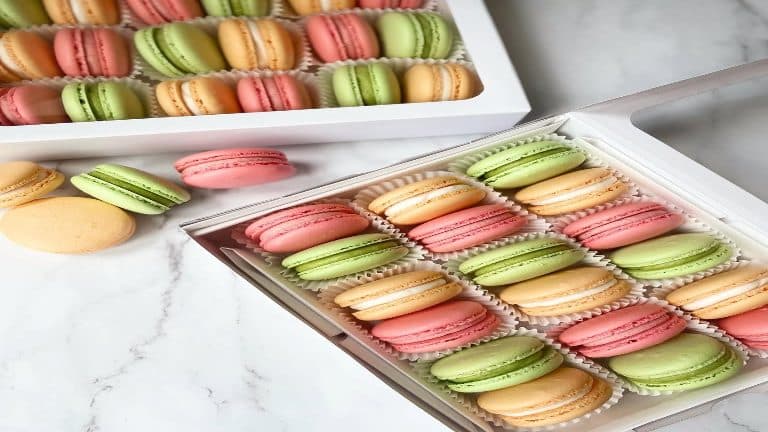 La Petite Bakery — Bakers Bakery in Elmhurst, Il